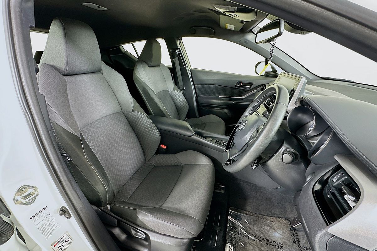 2023 Toyota C-HR GXL NGX10R