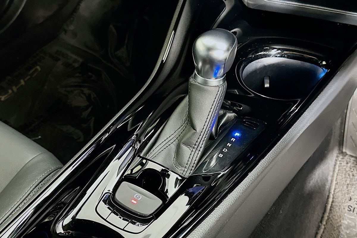 2022 Toyota C-HR KOBA (2WD) HYBRID ZYX10R
