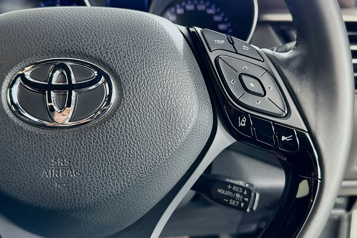 2018 Toyota C-HR (2WD) NGX10R UPDATE