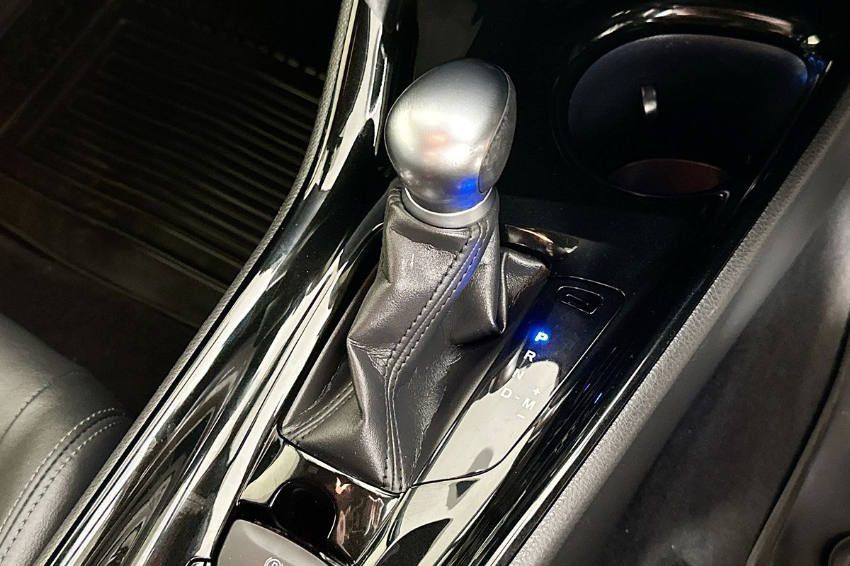 2019 Toyota C-HR KOBA (2WD) NGX10R