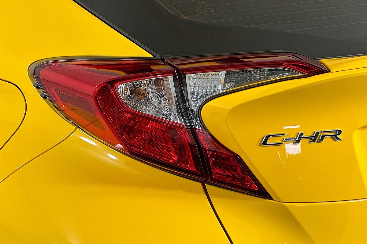 2022 Toyota C-HR GXL (AWD) NGX50R