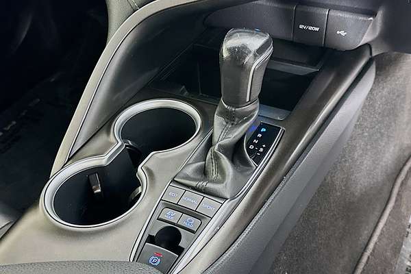 2021 Toyota CAMRY SX HYBRID AXVH70R
