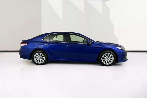 2020 Toyota CAMRY ASCENT HYBRID AXVH70R