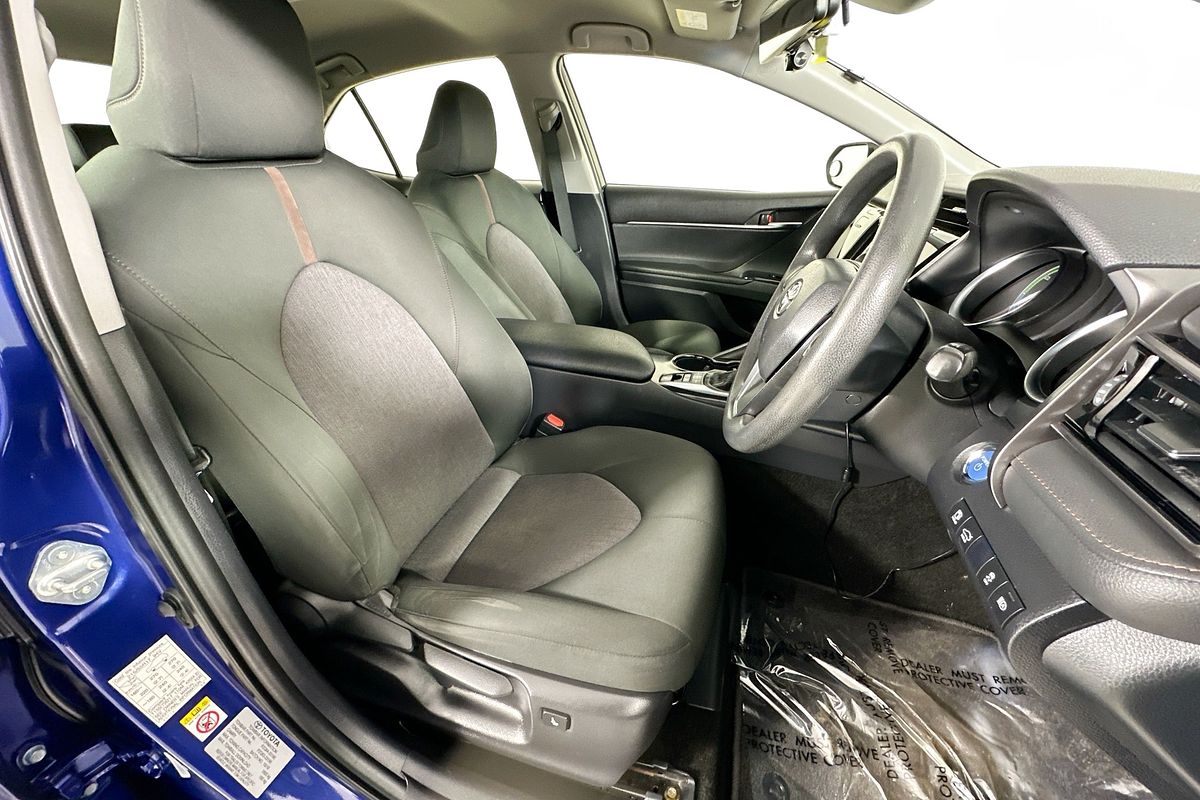 2018 Toyota CAMRY ASCENT HYBRID AXVH71R