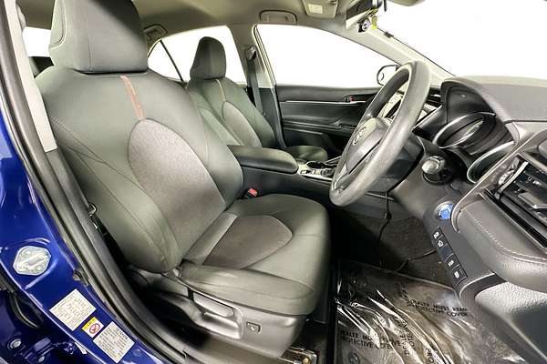 2018 Toyota CAMRY ASCENT HYBRID AXVH71R