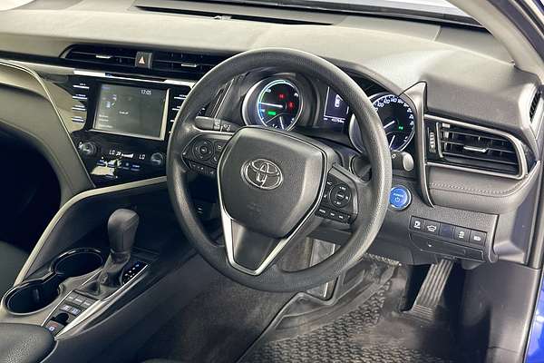 2020 Toyota CAMRY ASCENT HYBRID AXVH70R