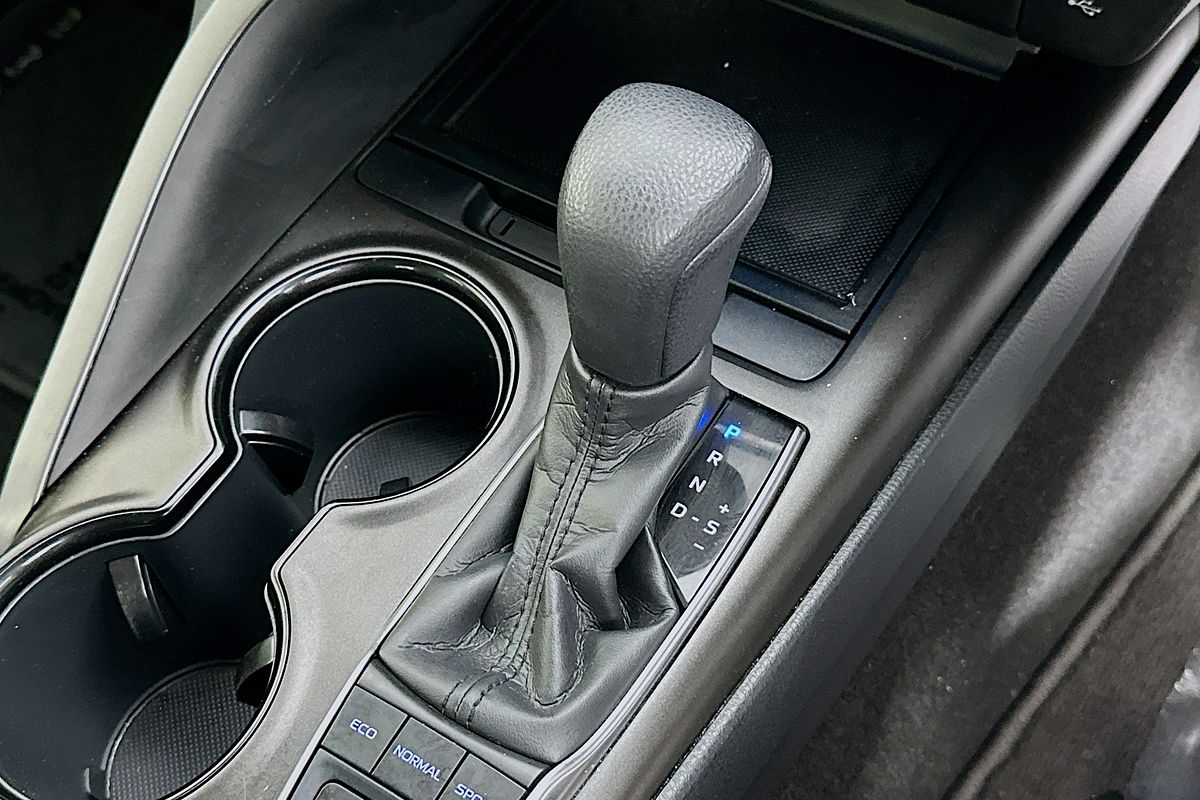 2024 Toyota CAMRY ASCENT HYBRID AXHV70R