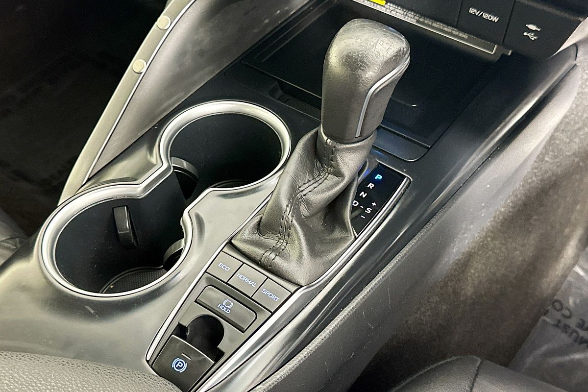 2021 Toyota CAMRY SX GSV70R