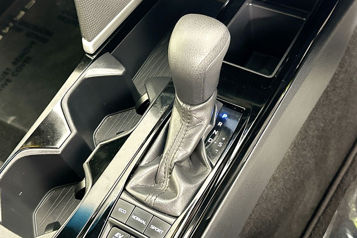 2024 Toyota CAMRY ASCENT HYBRID AXVH80R