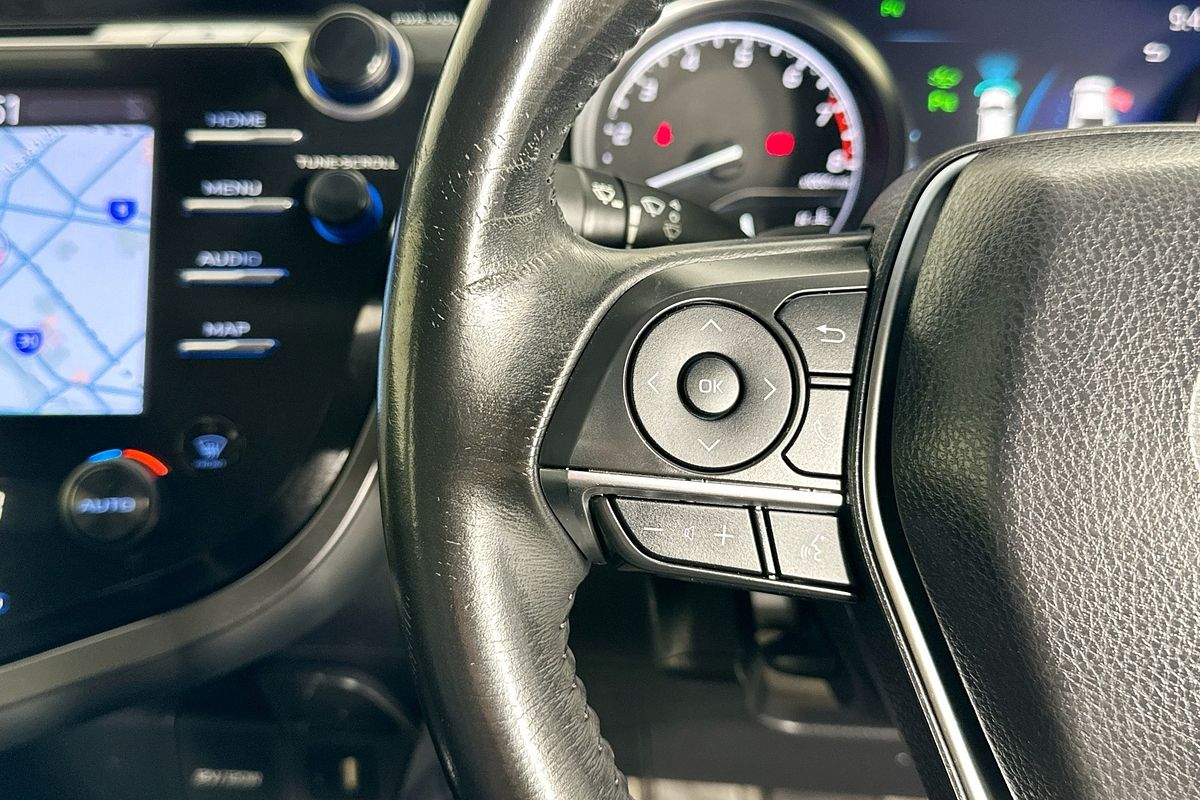 2020 Toyota CAMRY SX GSV70R