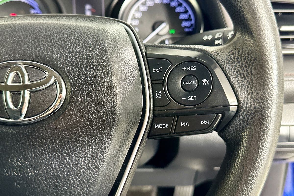 2018 Toyota CAMRY ASCENT HYBRID AXVH71R