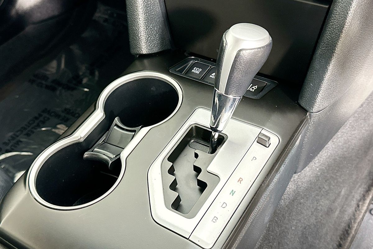 2015 Toyota CAMRY ATARA SL HYBRID AVV50R MY15