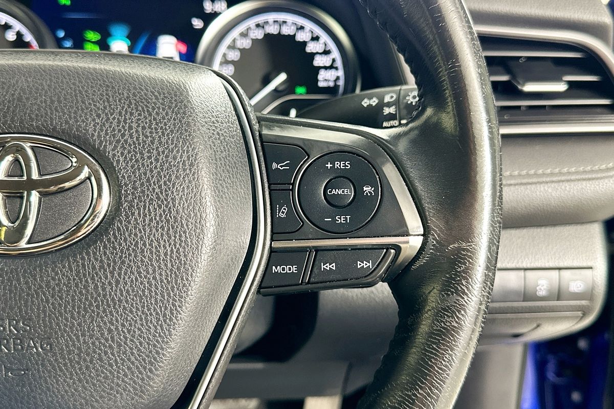 2020 Toyota CAMRY SX GSV70R