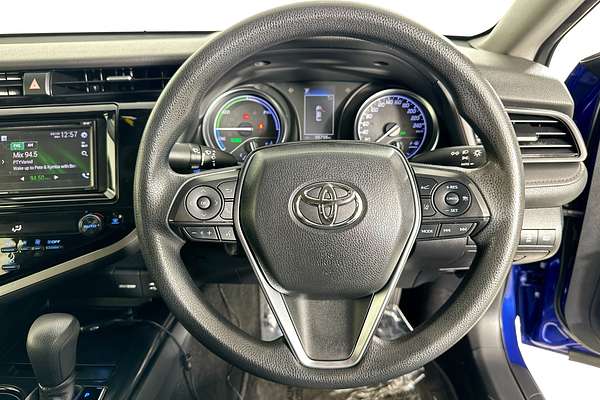 2018 Toyota CAMRY ASCENT HYBRID AXVH71R
