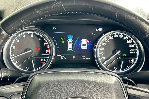 2020 Toyota CAMRY SX GSV70R