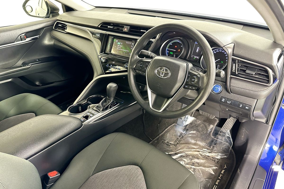 2018 Toyota CAMRY ASCENT HYBRID AXVH71R
