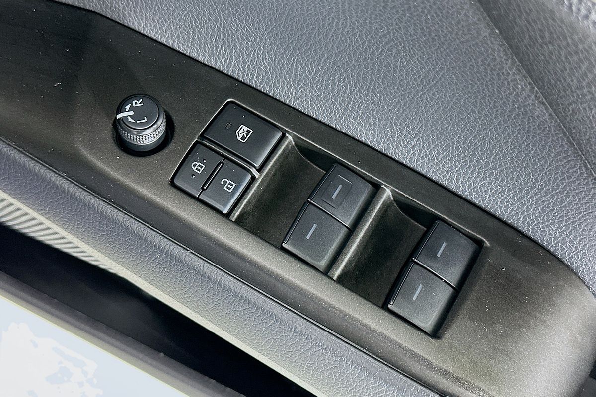2024 Toyota CAMRY ASCENT HYBRID AXHV70R