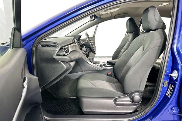 2020 Toyota CAMRY ASCENT HYBRID AXVH70R