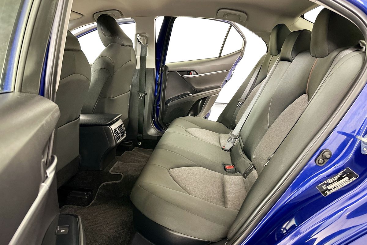 2018 Toyota CAMRY ASCENT HYBRID AXVH71R
