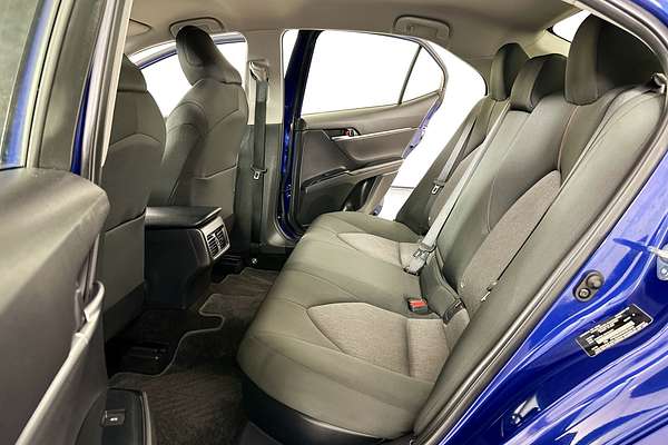 2018 Toyota CAMRY ASCENT HYBRID AXVH71R