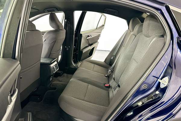 2024 Toyota CAMRY ASCENT HYBRID AXVH80R