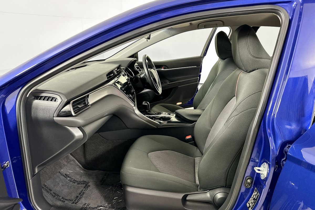 2020 Toyota CAMRY ASCENT SPORT HYBRID AXVH71R