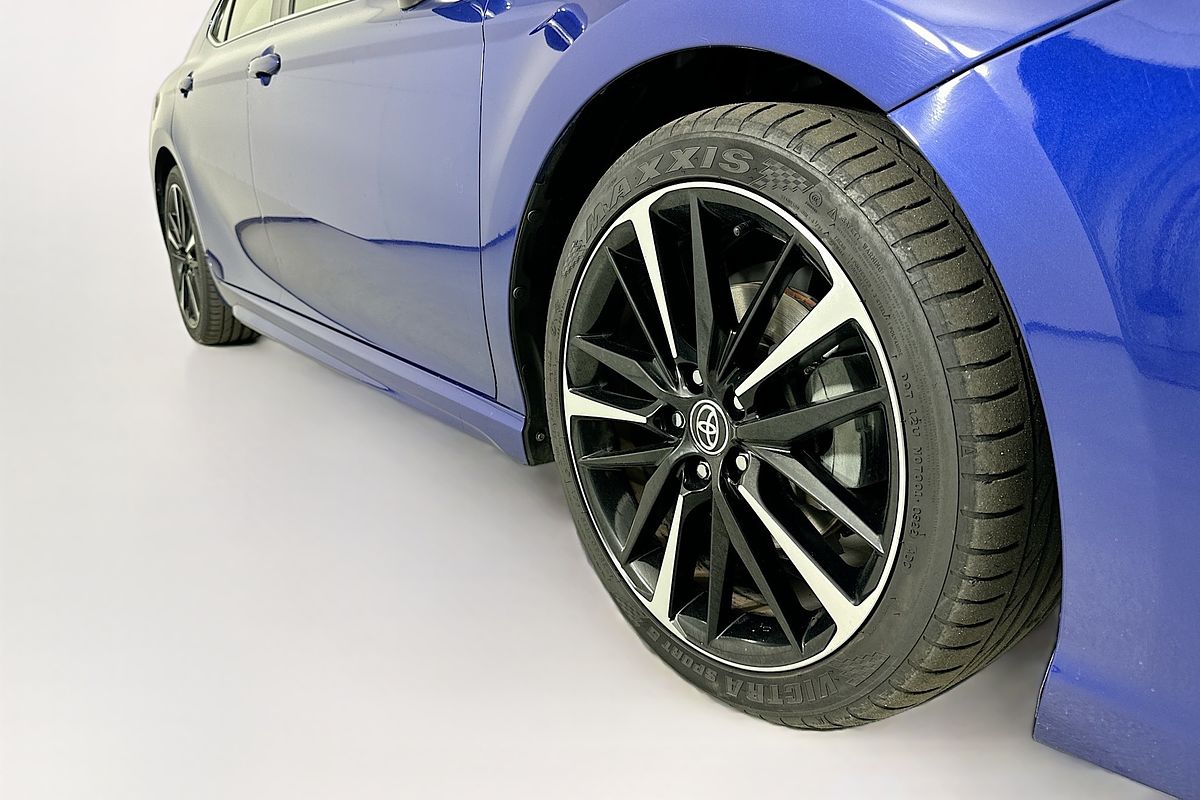 2020 Toyota CAMRY SX GSV70R