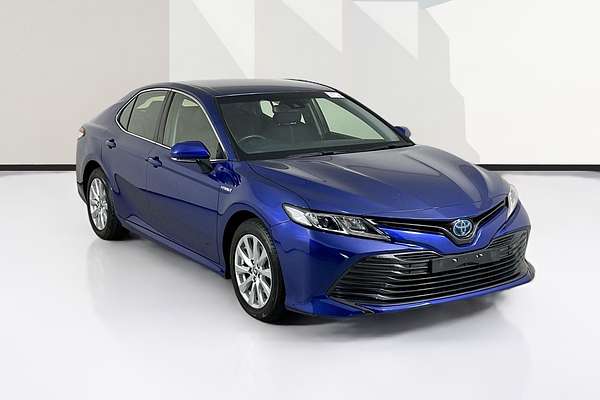 2020 Toyota CAMRY ASCENT HYBRID AXVH70R