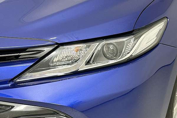 2020 Toyota CAMRY ASCENT HYBRID AXVH70R