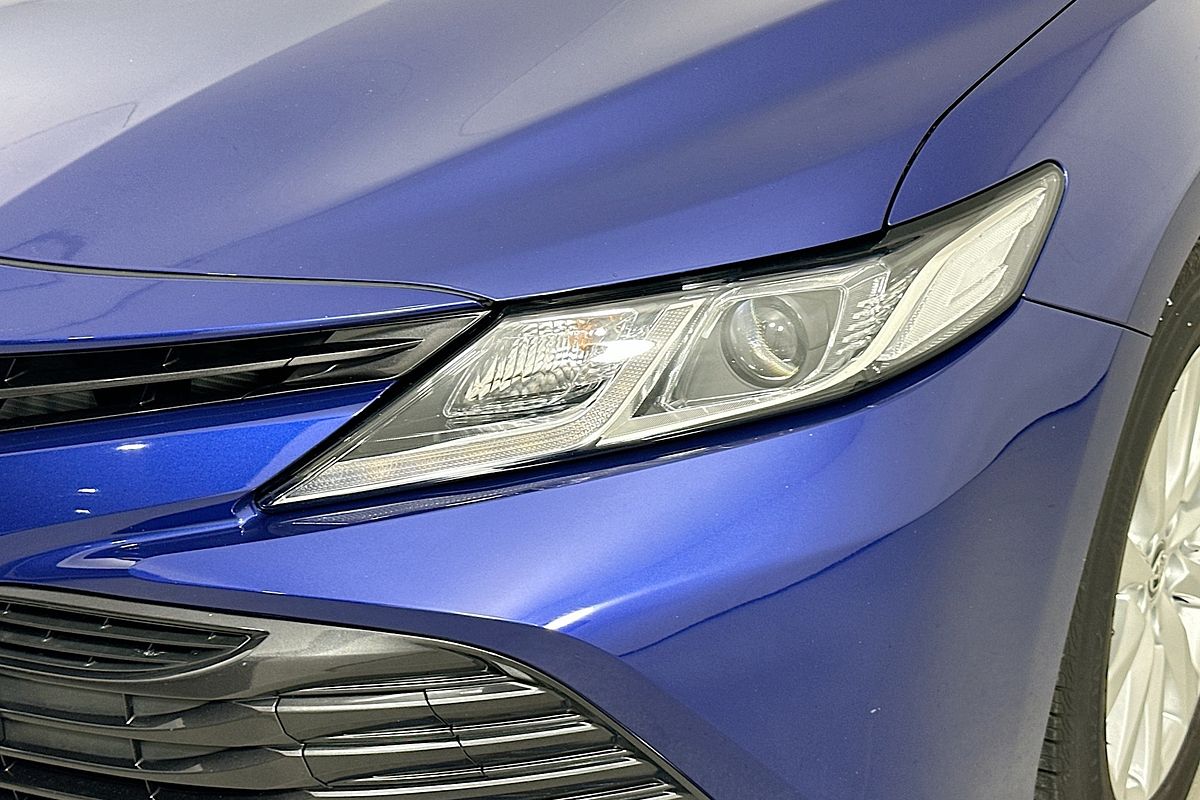 2018 Toyota CAMRY ASCENT HYBRID AXVH71R