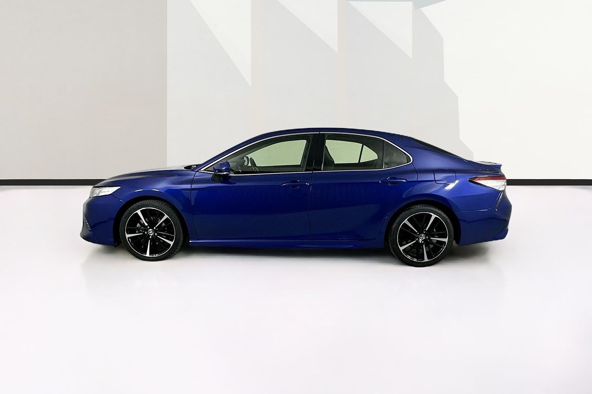 2020 Toyota CAMRY SX GSV70R