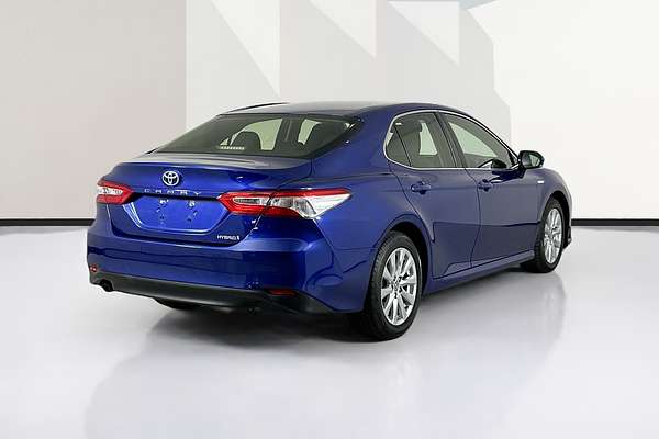 2020 Toyota CAMRY ASCENT HYBRID AXVH70R