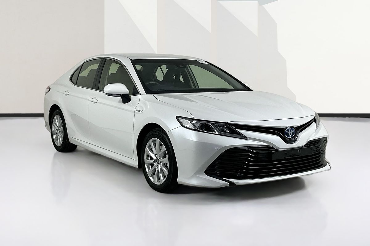 2018 Toyota CAMRY ASCENT HYBRID AXVH71R