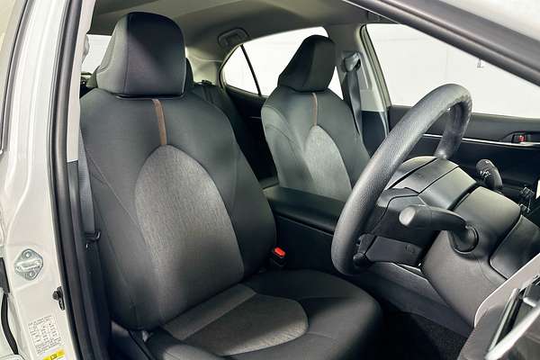 2018 Toyota CAMRY ASCENT HYBRID AXVH71R