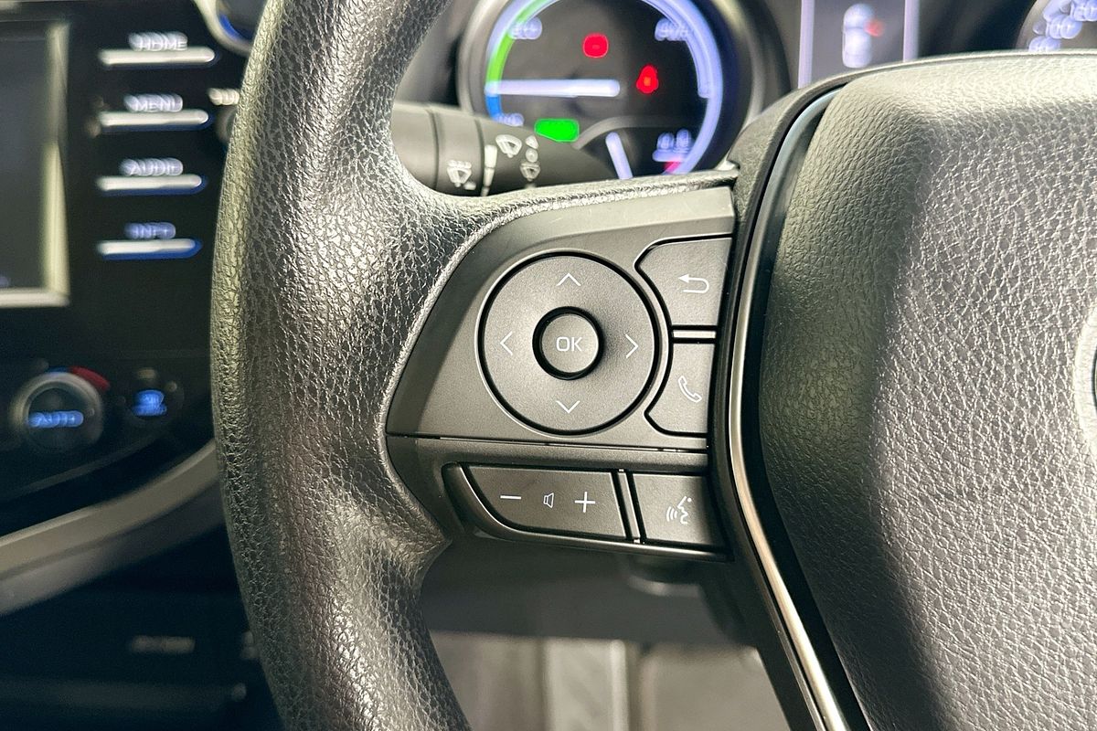 2018 Toyota CAMRY ASCENT HYBRID AXVH71R