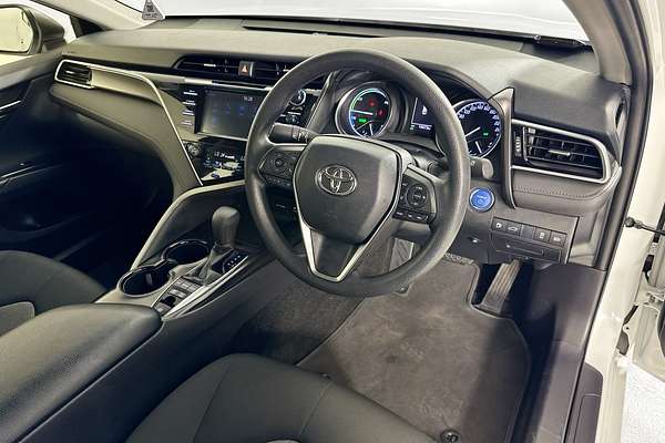 2018 Toyota CAMRY ASCENT HYBRID AXVH71R