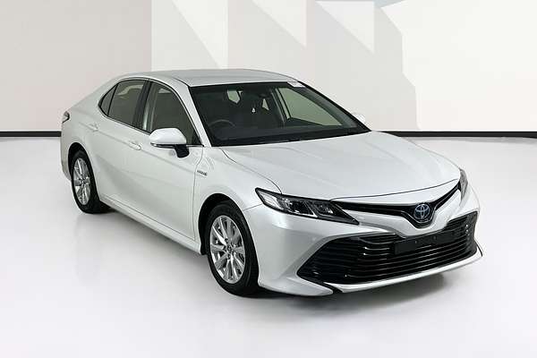 2018 Toyota CAMRY ASCENT HYBRID AXVH71R