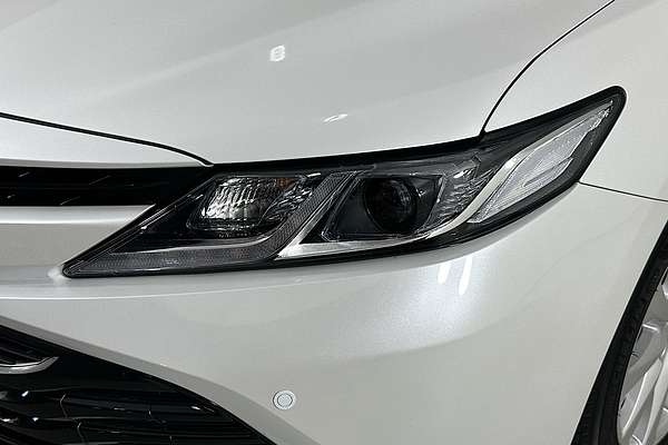 2018 Toyota CAMRY ASCENT HYBRID AXVH71R