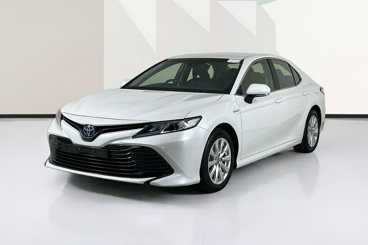 2018 Toyota CAMRY ASCENT HYBRID AXVH71R