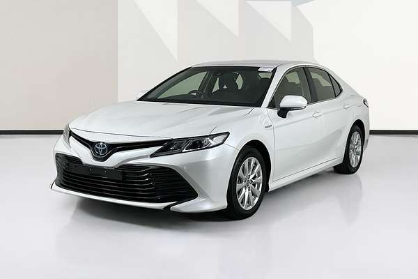 2018 Toyota CAMRY ASCENT HYBRID AXVH71R