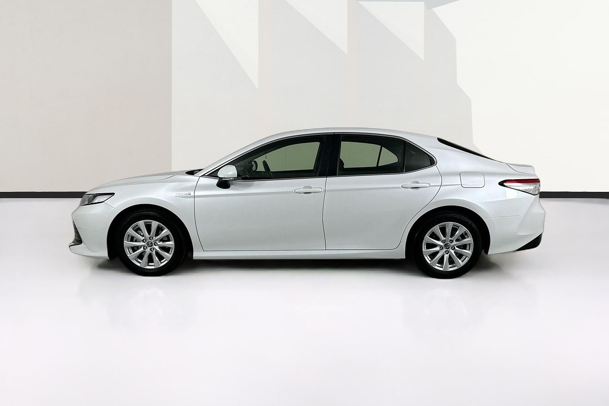 2018 Toyota CAMRY ASCENT HYBRID AXVH71R