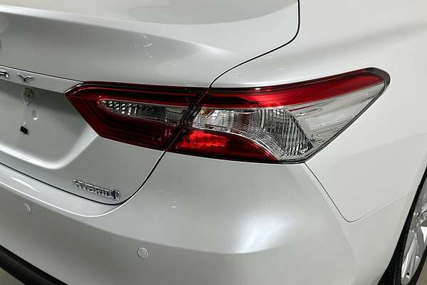 2018 Toyota CAMRY ASCENT HYBRID AXVH71R