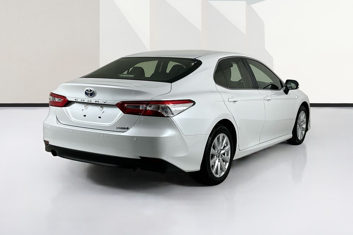 2018 Toyota CAMRY ASCENT HYBRID AXVH71R