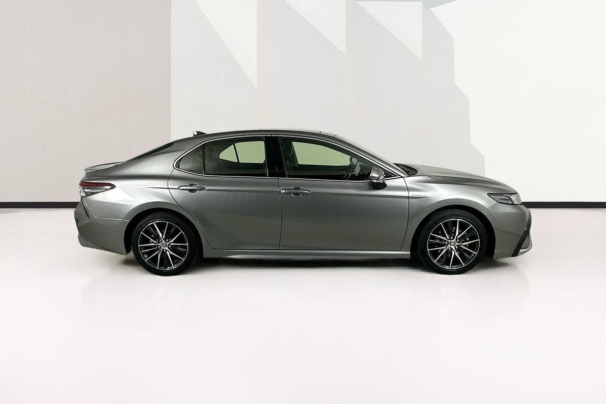 2021 Toyota CAMRY SL HYBRID AXVH70R