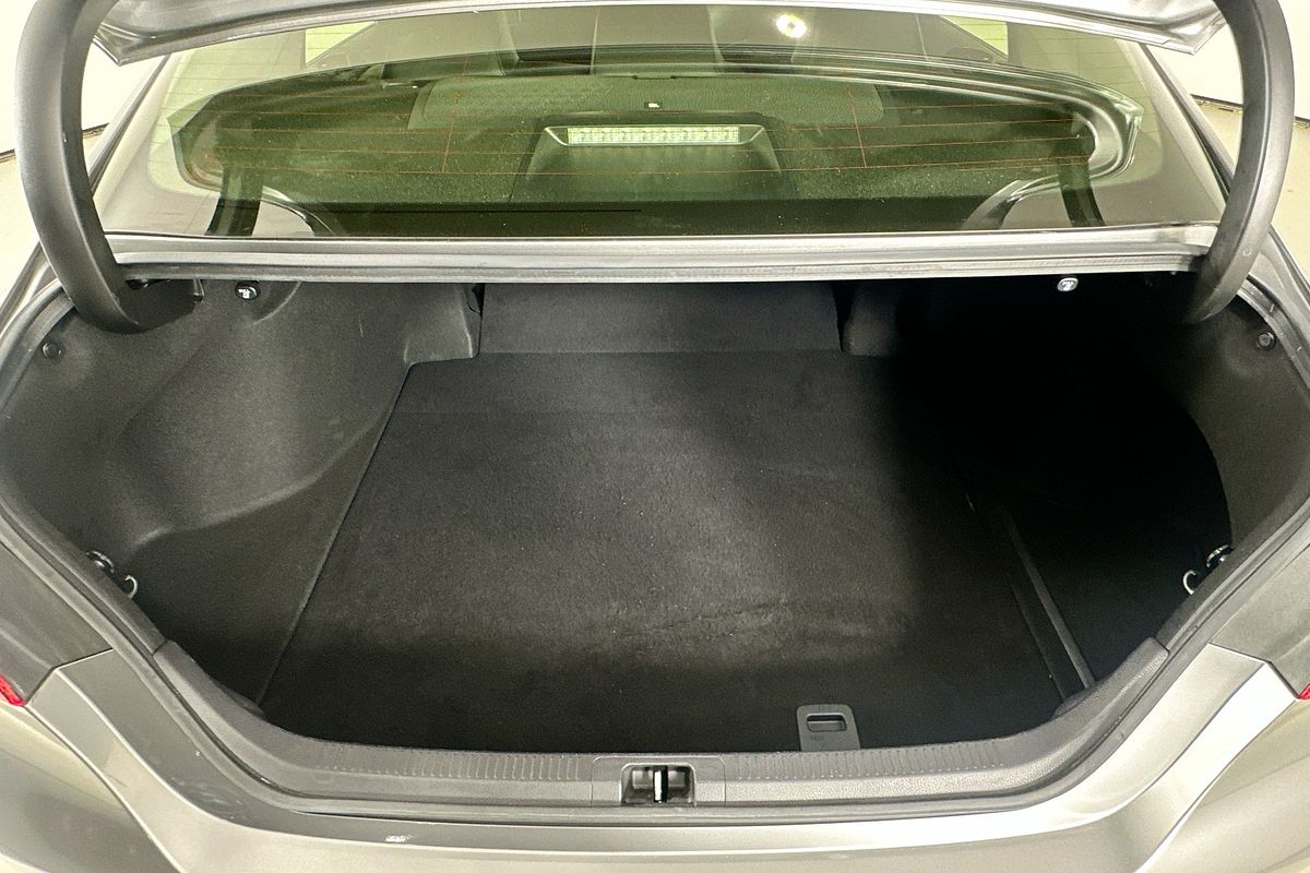 2021 Toyota CAMRY SL HYBRID AXVH70R