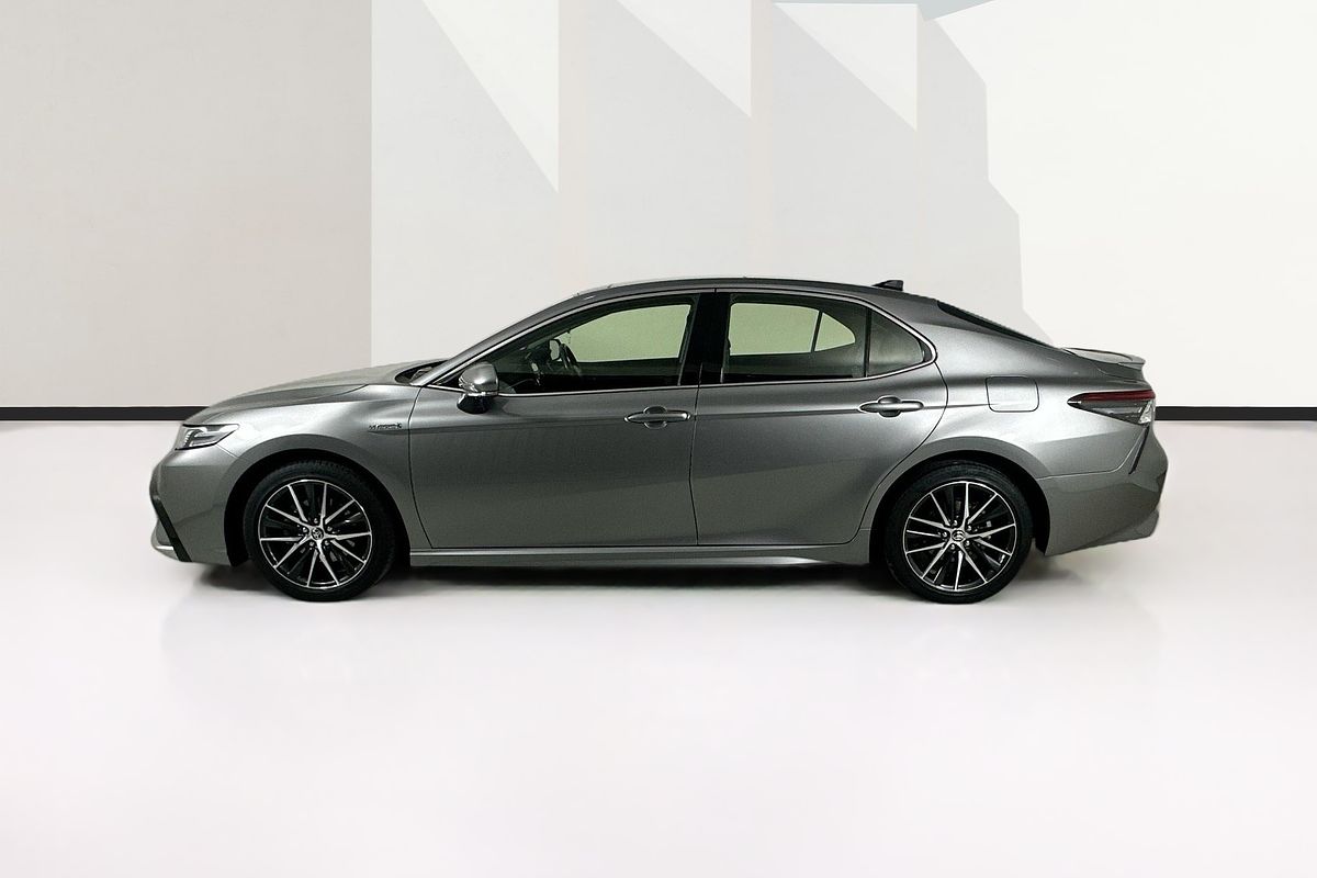 2021 Toyota CAMRY SL HYBRID AXVH70R