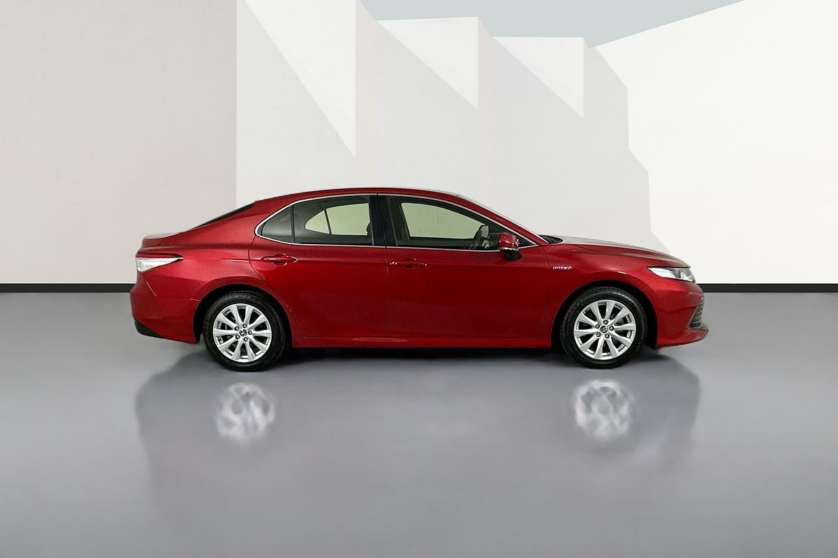 2020 Toyota CAMRY ASCENT HYBRID AXVH71R