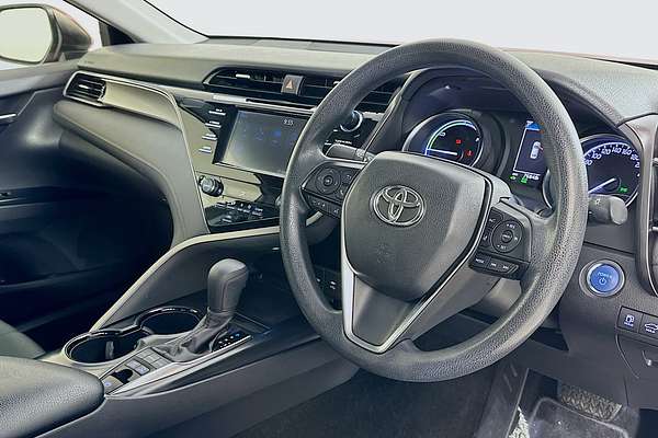 2019 Toyota CAMRY ASCENT HYBRID AXVH71R