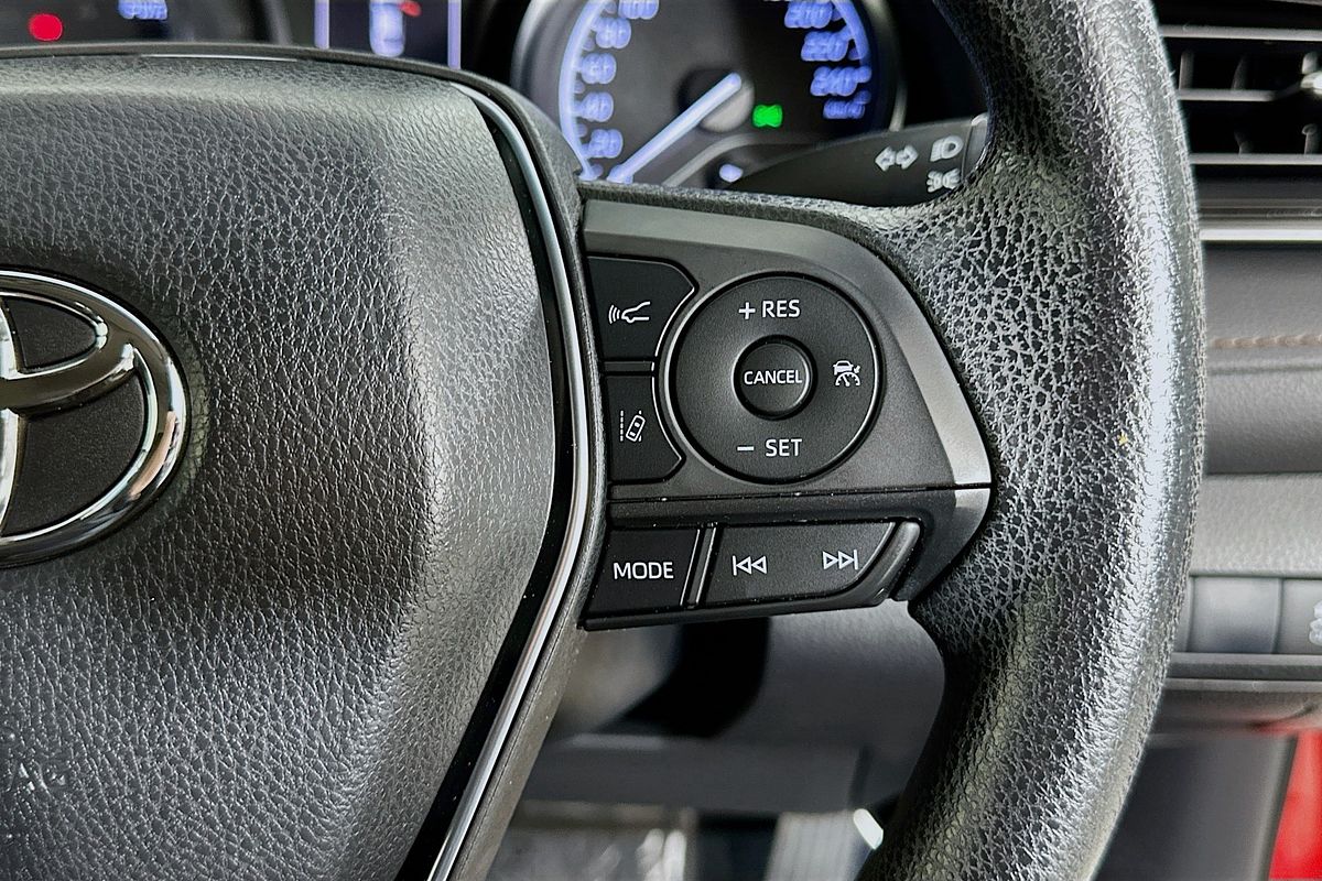 2020 Toyota CAMRY ASCENT HYBRID AXVH71R