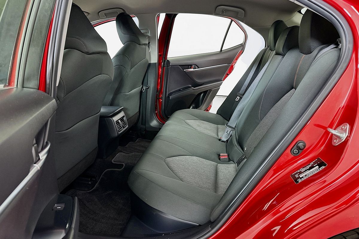 2020 Toyota CAMRY ASCENT HYBRID AXVH71R